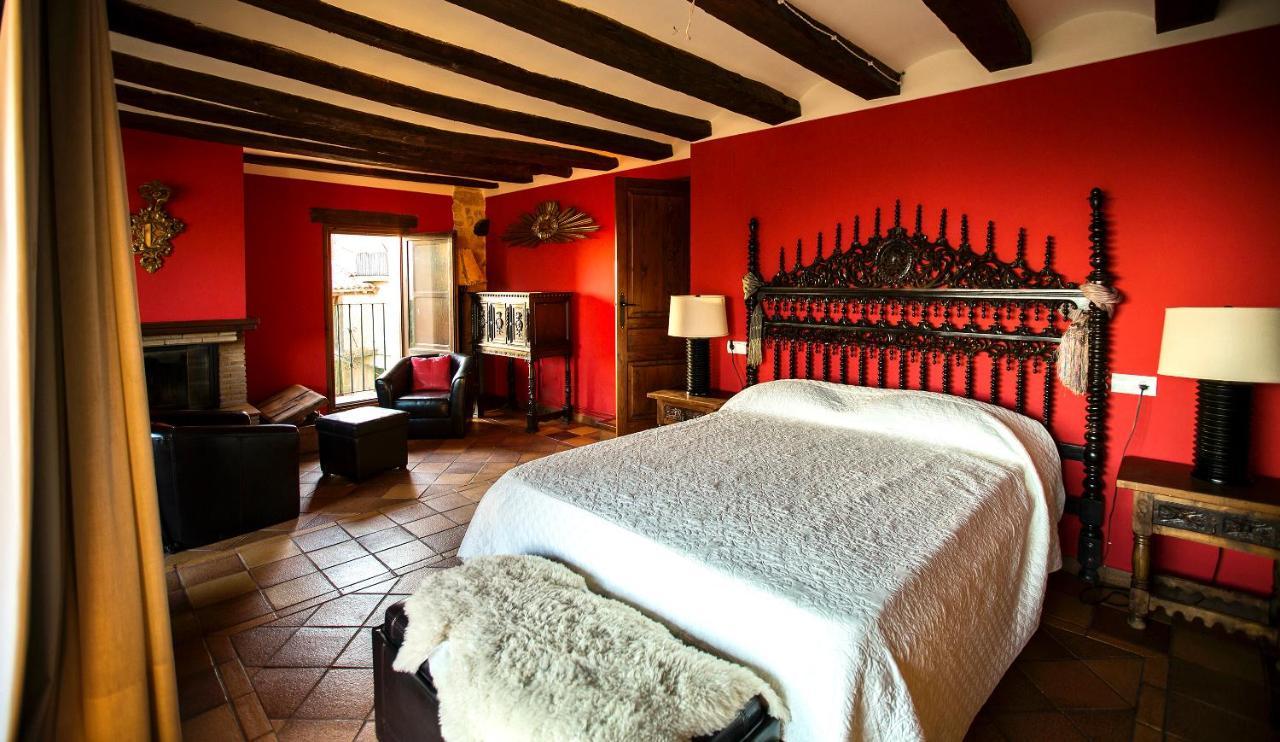 Casa Rumbet Horta de Sant Joan Exteriér fotografie